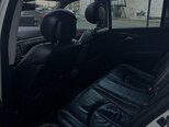 Mercedes E 220-12