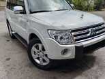 Mitsubishi Pajero-2