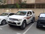 Mitsubishi L200-1