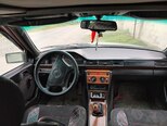 Mercedes 230 E-2