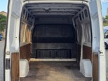 Ford Transit-17