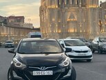 Hyundai Elantra-1