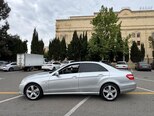Mercedes E 220-10