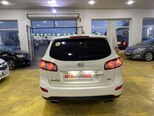 Hyundai Santa Fe-5