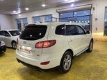 Hyundai Santa Fe-8