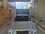 Mercedes E 220-6
