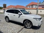 Mitsubishi Outlander-2