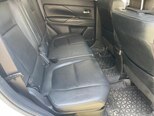 Mitsubishi Outlander-11