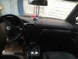 Volkswagen Passat-8