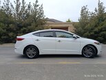 Hyundai Elantra-7