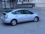 Toyota Prius-12