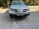 Mitsubishi Outlander-1