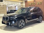 BMW X7-6