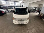Nissan Urvan-1