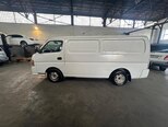 Nissan Urvan-12