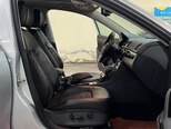 Volkswagen Passat-17