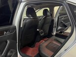 Volkswagen Passat-19