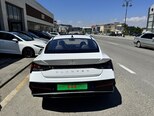 Hyundai Elantra-4