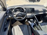 Hyundai Elantra-12