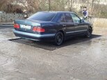 Mercedes E 220-2