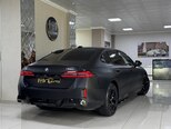 BMW i5-8
