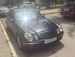 Mercedes E 220-1