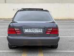Mercedes E 240-4
