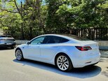 Tesla Model 3-7