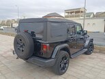 Jeep Wrangler-12