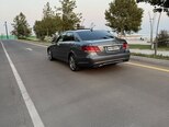 Mercedes E 220-2
