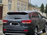Kia Sorento-13