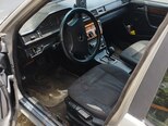 Mercedes 200 D-6