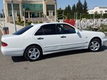 Mercedes E 200-11