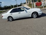 Mercedes E 200-10