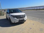 Ford Explorer-1