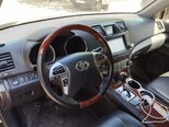 Toyota Highlander-13