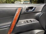 Toyota Highlander-12