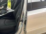 Mercedes E 220-11