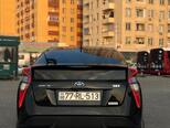Toyota Prius-14