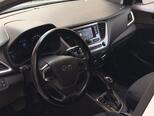 Hyundai Accent-15