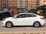 Hyundai Accent-13