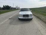 Mercedes 220 E-1