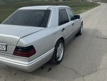 Mercedes 220 E-5