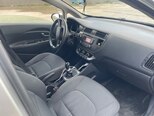 Kia Rio-8