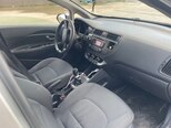 Kia Rio-10