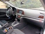 Hyundai Elantra-11