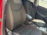 Hyundai Elantra-14