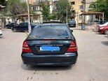 Mercedes E 220-2