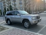 Toyota Land Cruiser-4