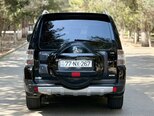 Mitsubishi Pajero-5